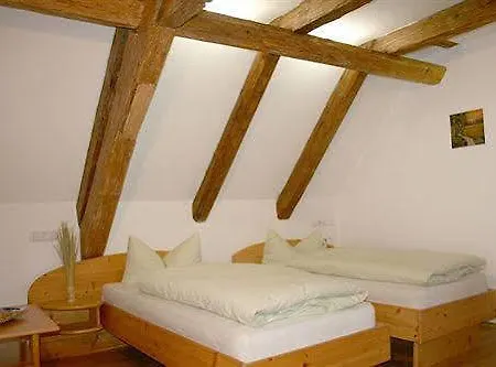 Am Hopfengarten 3*
