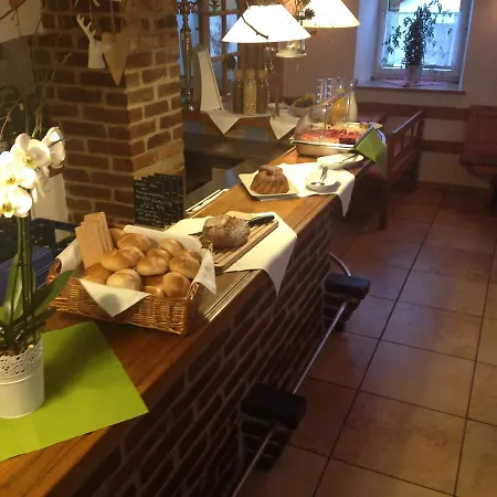 Otel Am Hopfengarten Attenkirchen